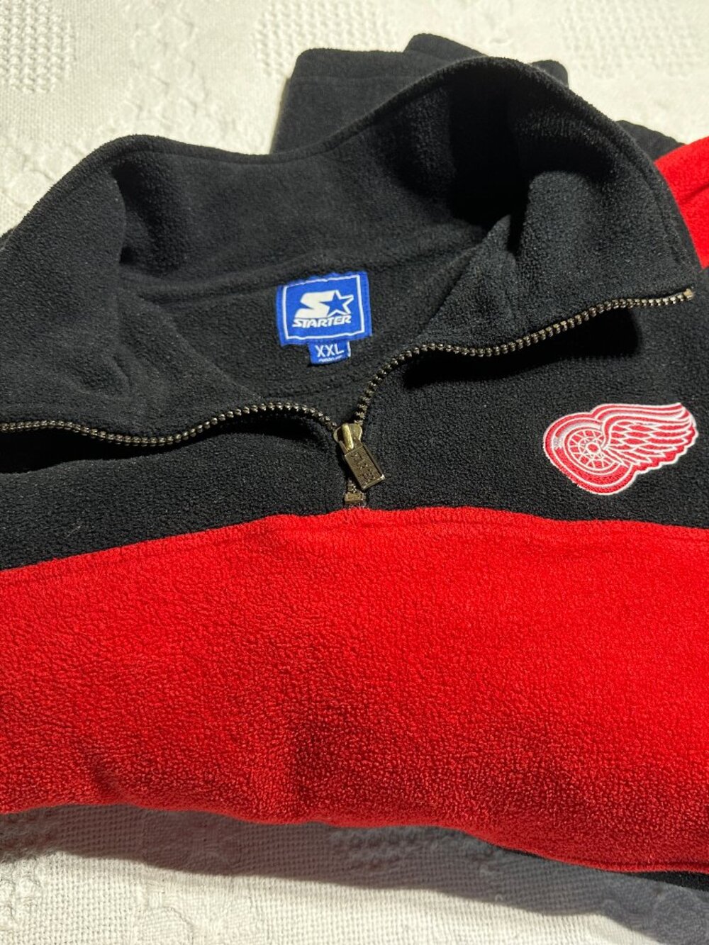 Vintage Starter Detroit Red Wings quarter zip fleece pullover, men's XXL.